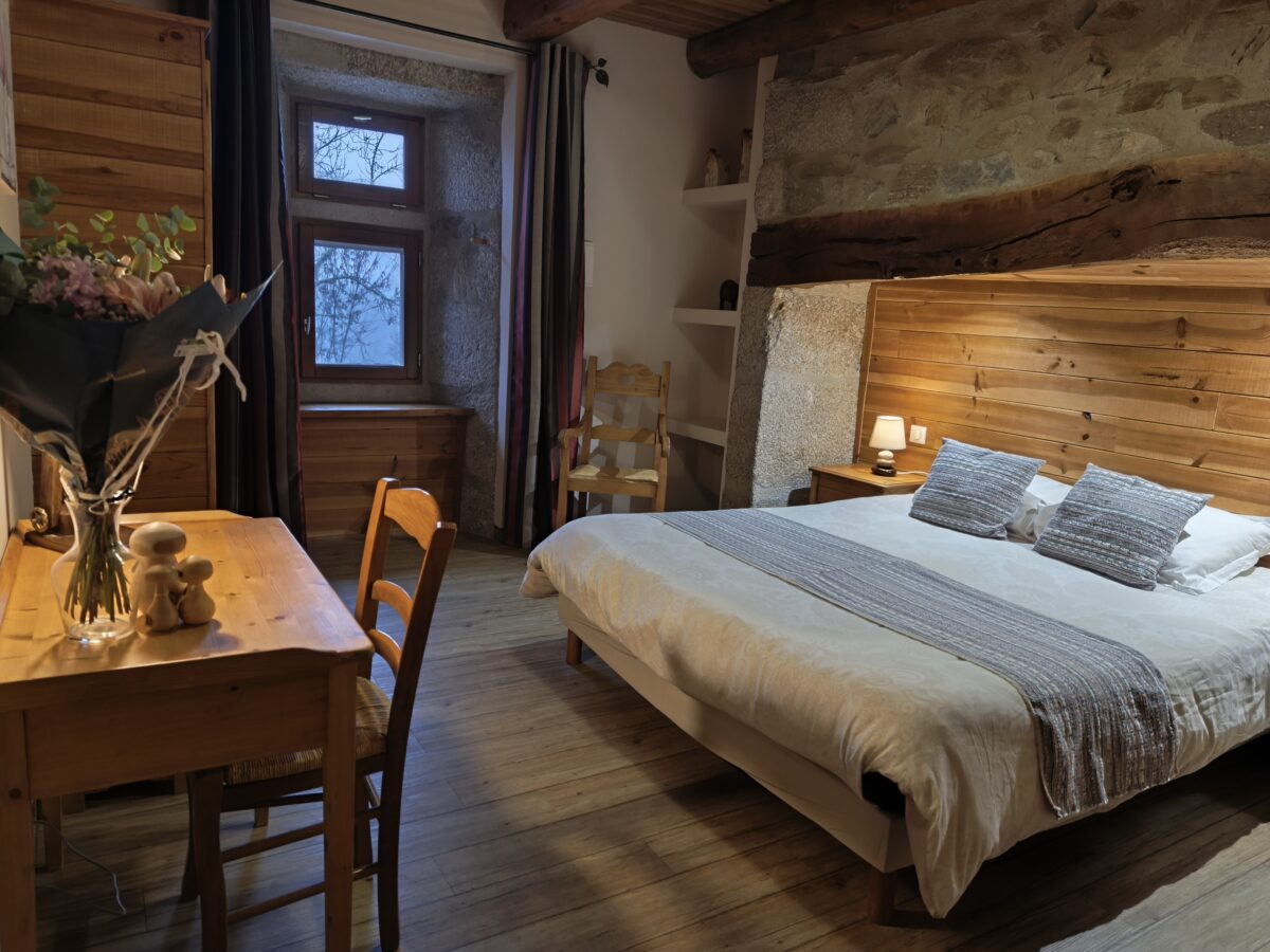 Image 3 : LES VIOLLES