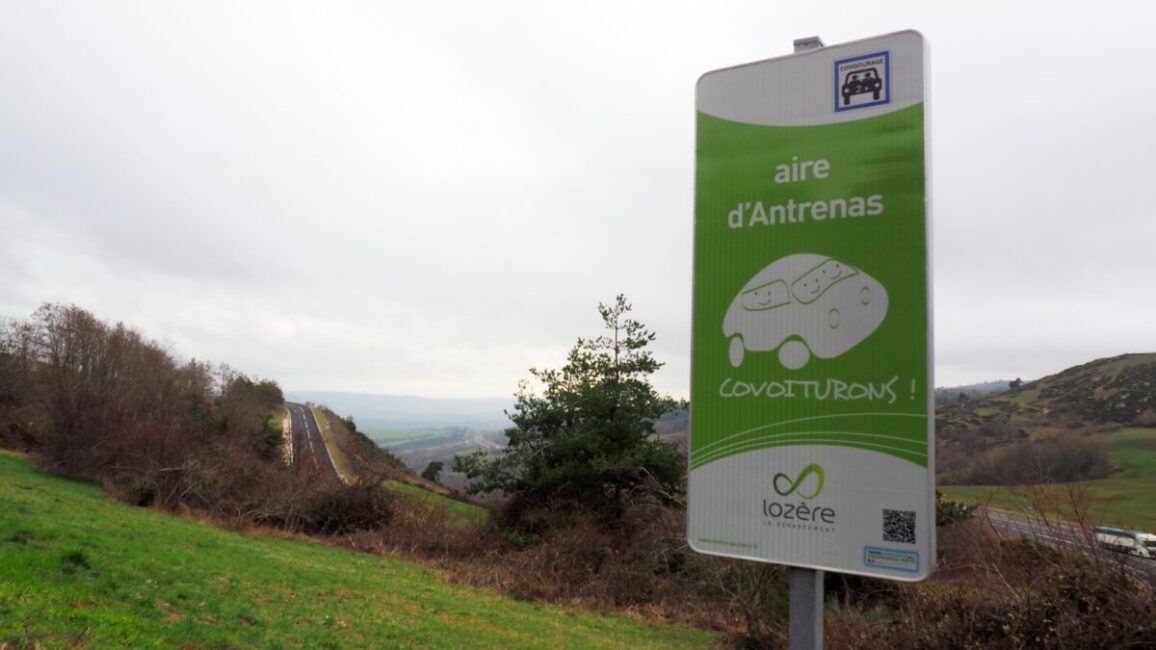 Image 0 : AIRE DE COVOITURAGE D'ANTRENAS