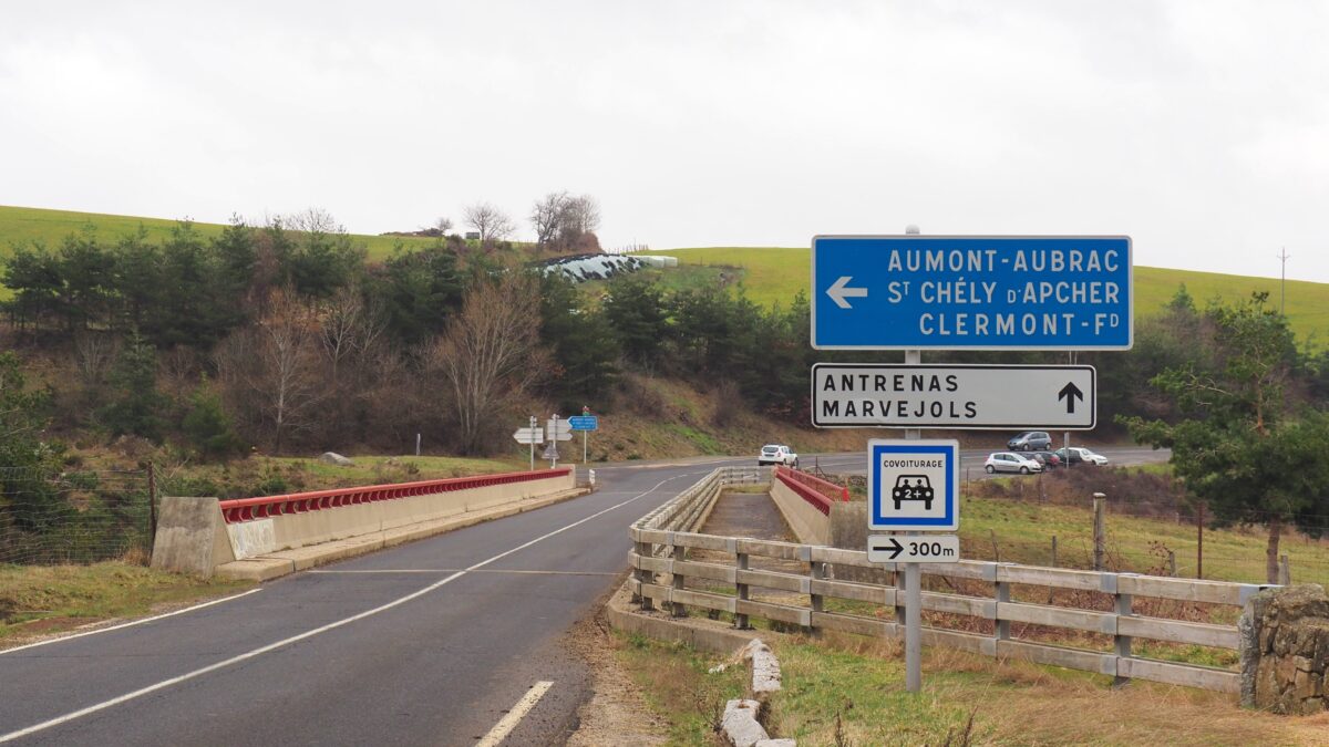 Image 2 : AIRE DE COVOITURAGE D'ANTRENAS