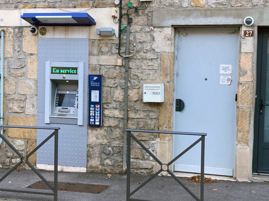 Image 0 : DISTRIBUTEUR DE BILLET LA POSTE MONASTIER