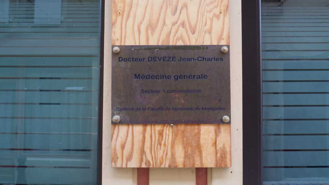 Image 1 : DOCTEUR JEAN- CHARLES DEVEZE