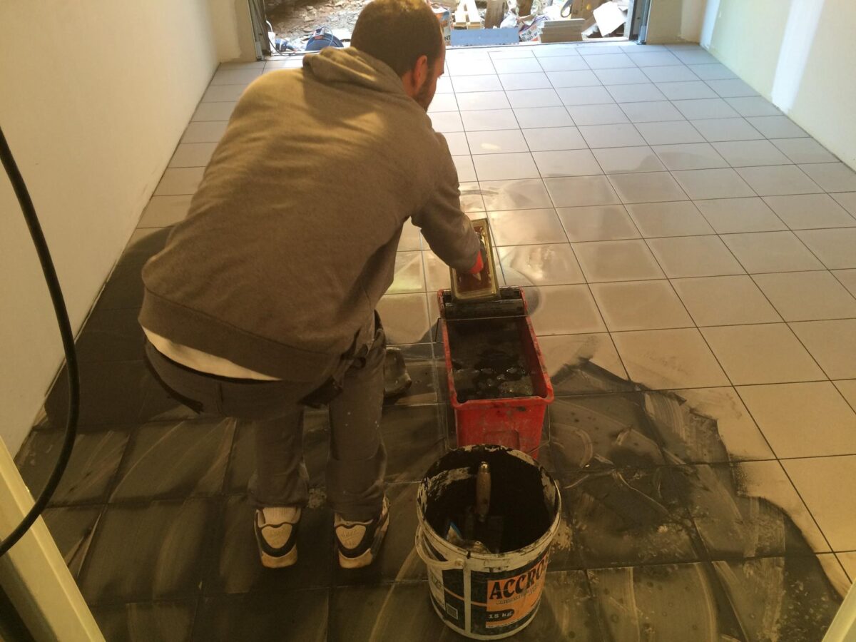 Image 1 : VISSAC CARRELAGE