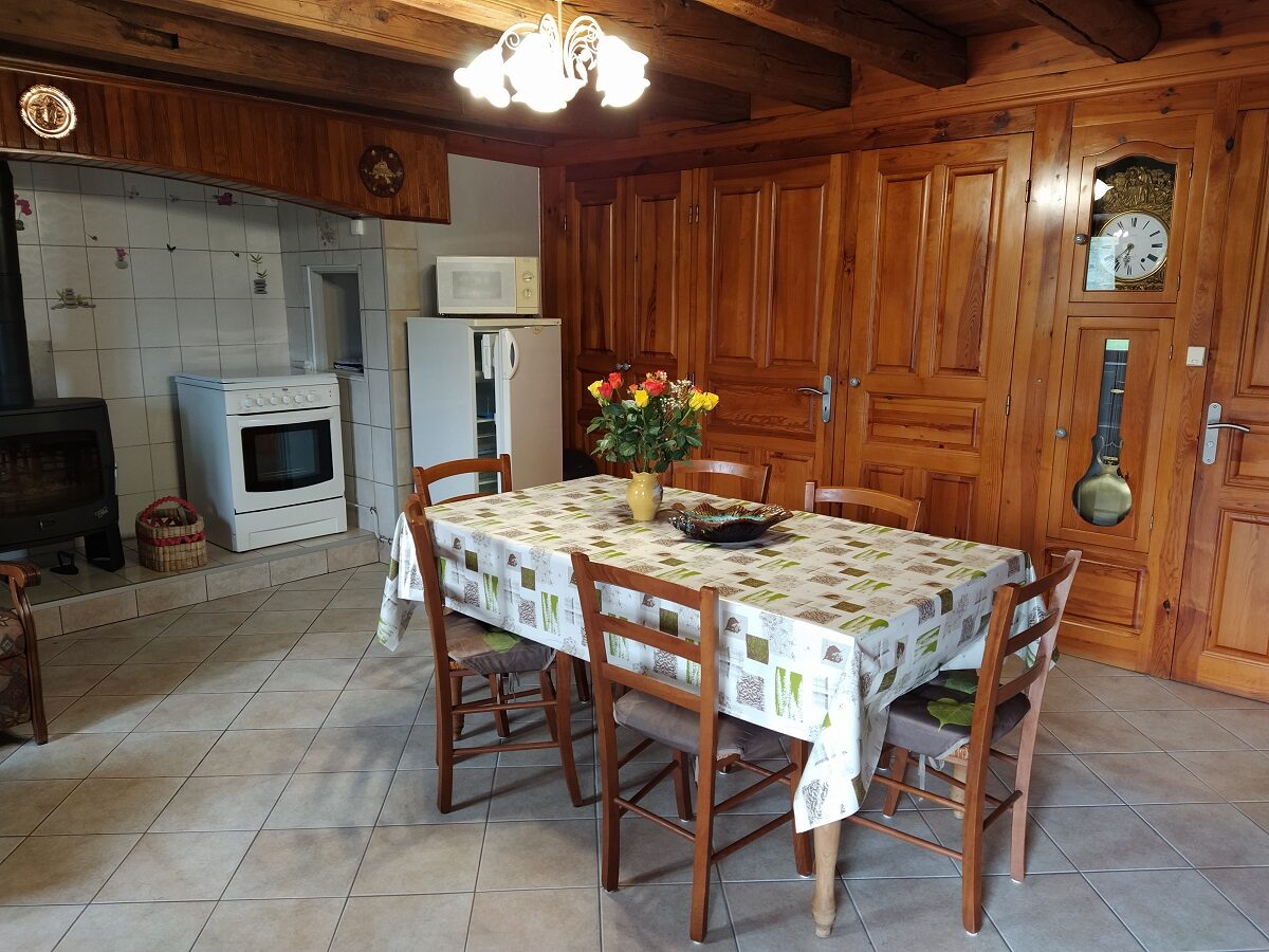 Image 2 : AUX HIRONDELLES