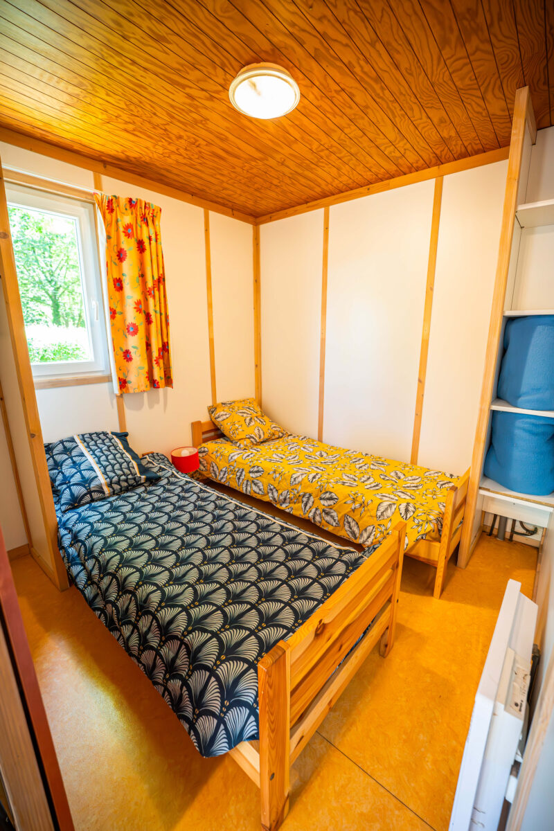 Image 3 : CHALET PREMIUM FLOWER CAMPING DU GÉVAUDAN - 4 PERSONNES