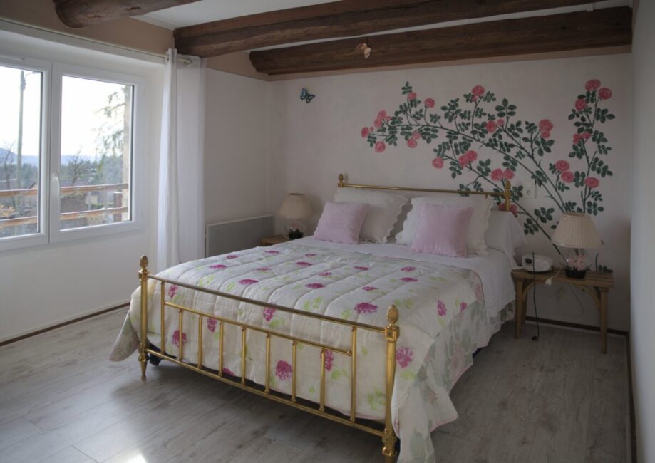 Image 3 : GITE GROUPE VIMENET (12 PERS.) "LA MÉSANGE BLEUE"