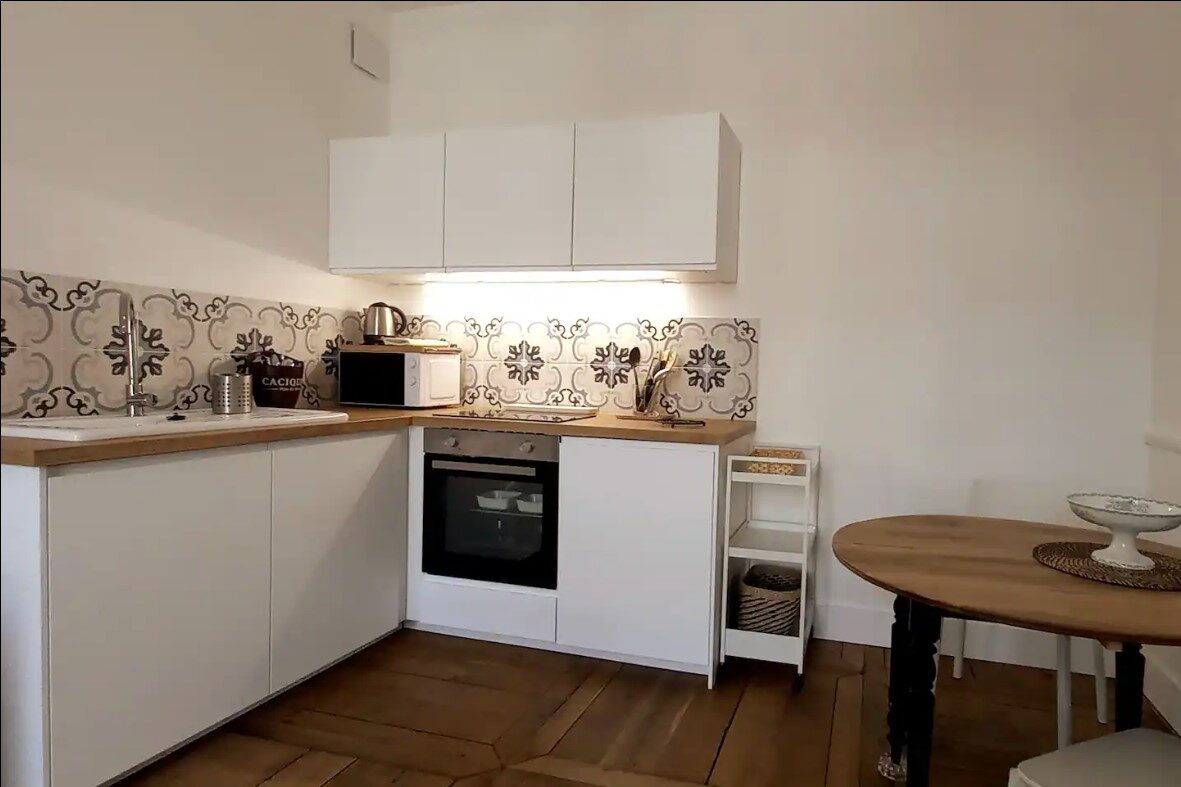 Image 1 : L'ENCLOS LAVIGNOTTE - L'ETUDE