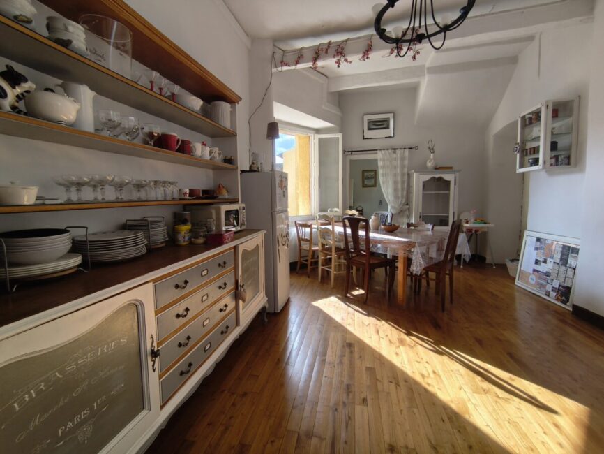 Image 1 : LA CADISSERIE