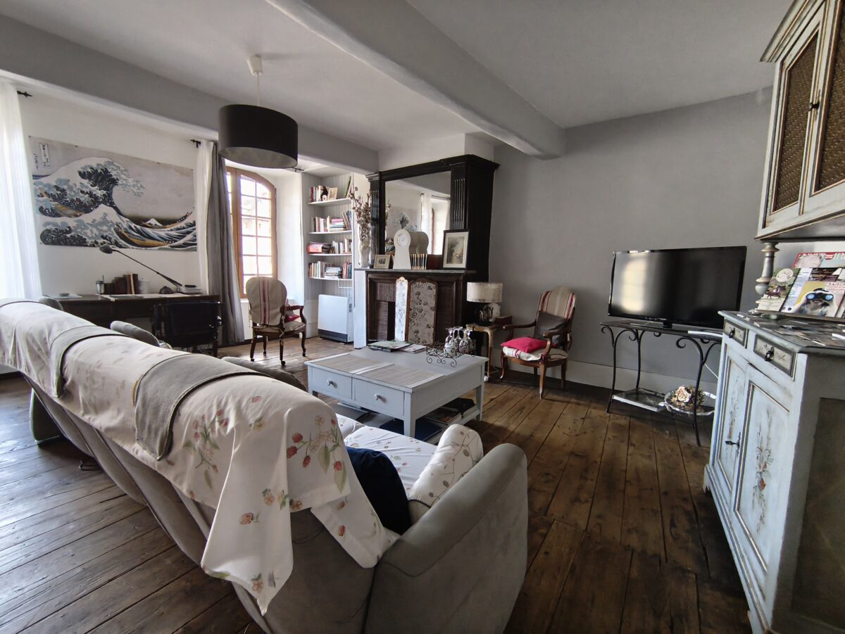 Image 2 : LA CADISSERIE