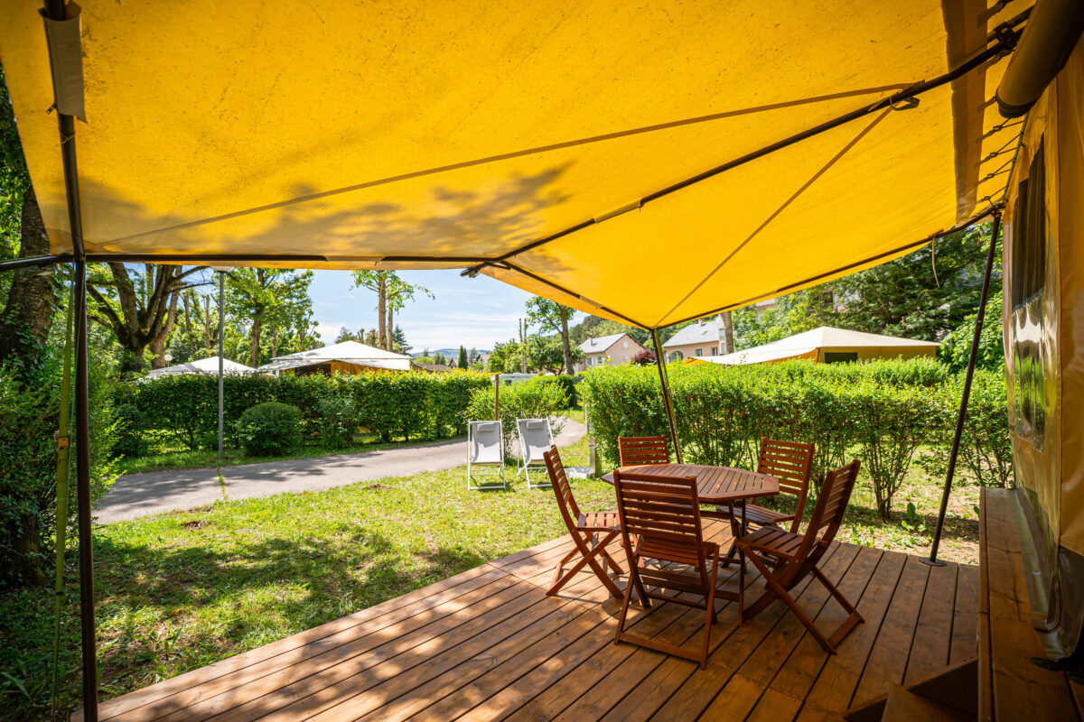 Image 2 : TENTE FLOWER CAMPING DU GÉVAUDAN - 5 PERSONNES