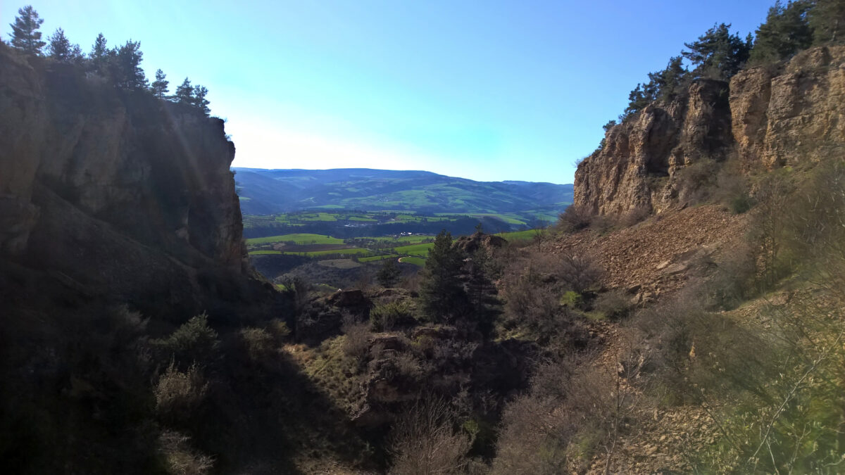 Image 1 : LA MONTAGNE FENDUE