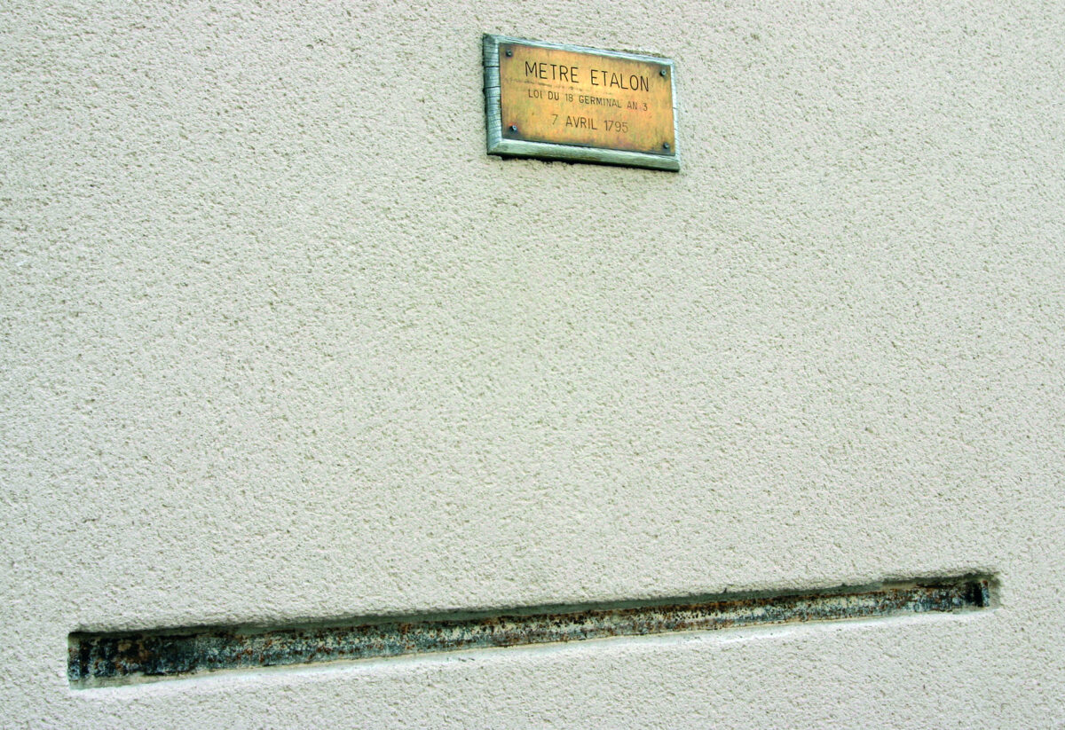 Image 1 : FAÇADE ART-DÉCO DU CINÉMA ET MÈTRE ÉTALON