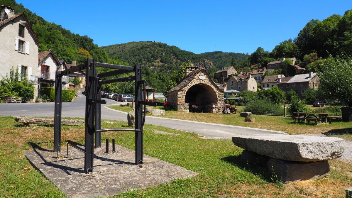 Image 3 : SAINT-LÉGER DE PEYRE