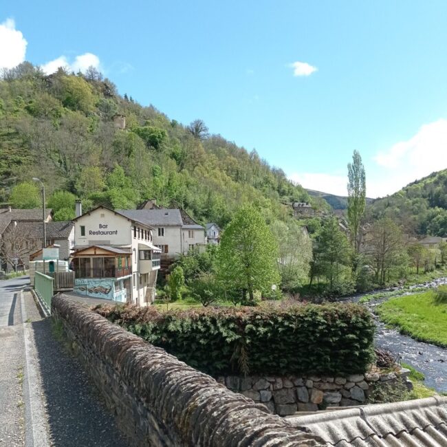 Image 0 : AUBERGE AUX 2 RIVIÈRES